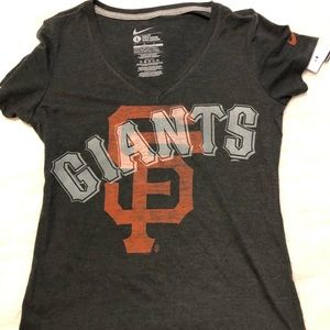 Nike Giants team T-shirt NWT